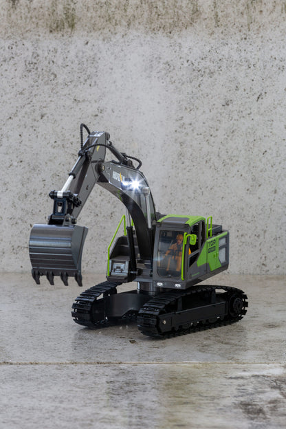 1:18 Scale 13-Channel Alloy Remote Control Excavator
